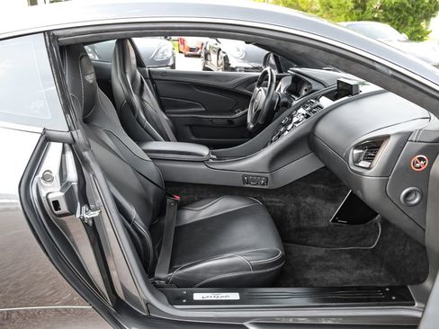 Used 2016 Aston Martin Vanquish Coupe RWD image 35