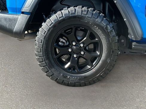 Used 2023 Jeep Wrangler Willys image 28