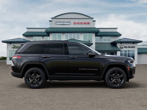 New 2026 Jeep Grand Cherokee Limited w/ Limited Altitude Package AWD/4WD image 24