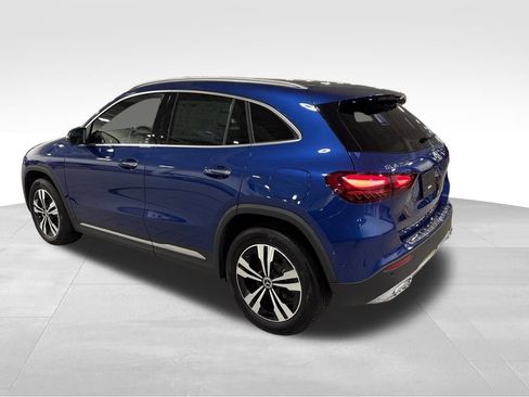 Used 2025 Mercedes-Benz GLA 250 4MATIC image 3
