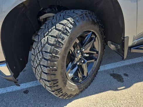 Used 2020 Chevrolet Silverado 1500 LT w/ Texas Edition image 31