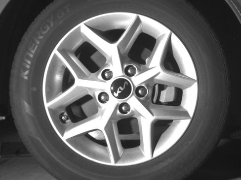 Used 2025 Kia Soul LX w/ LX Technology Package image 18