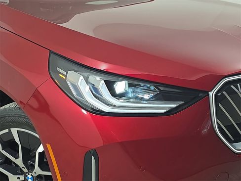 Used 2025 BMW X3 xDrive30i w/ Convenience Package image 35