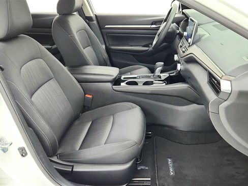 Used 2023 Nissan Altima 2.5 SV image 35