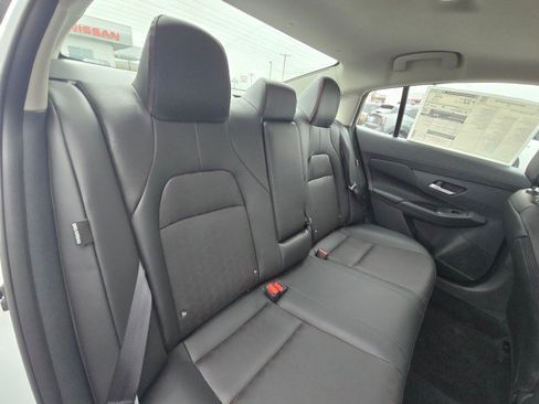 New 2026 Nissan Sentra SR w/ SR Premium Package FWD image 16