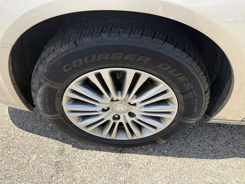 Used 2014 Chrysler Town & Country Touring-L w/ Driver Convenience Group FWD image 10