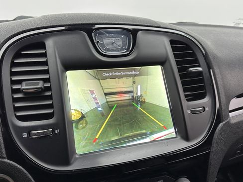 Used 2020 Chrysler 300 S image 18