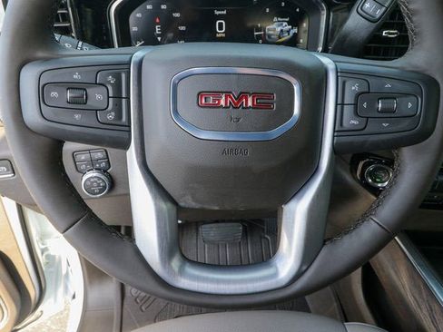 New 2025 GMC Sierra 2500 SLT w/ SLT Premium Package AWD/4WD image 17