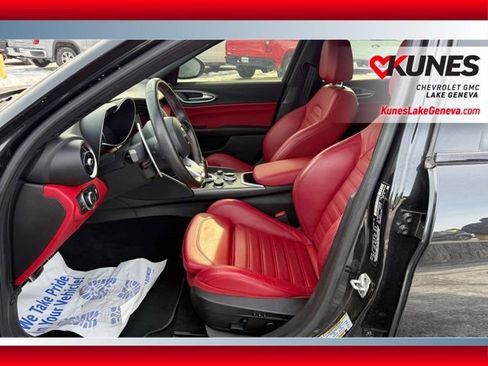 Used 2021 Alfa Romeo Giulia Ti Sport image 14