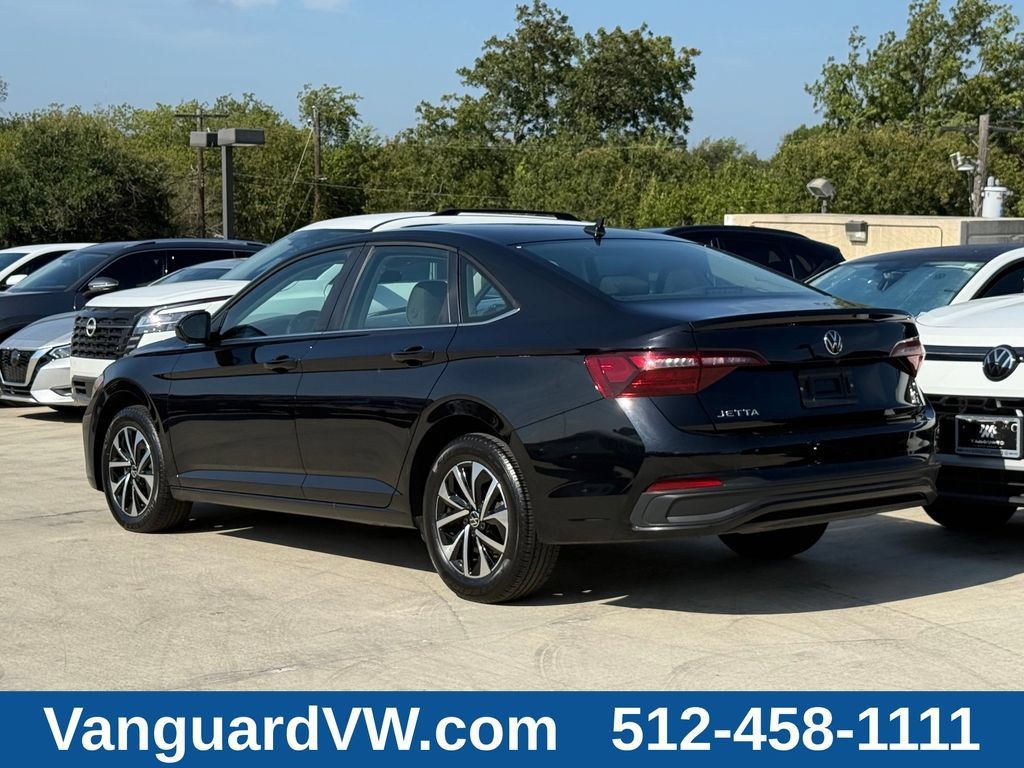 Used 2024 Volkswagen Jetta S FWD image 7