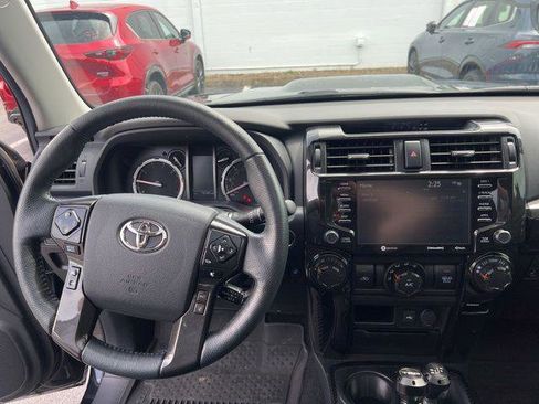 Certified 2024 Toyota 4Runner TRD Off-Road Premium w/ Moonroof Package AWD/4WD image 11