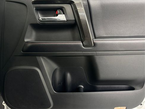 Used 2019 Toyota 4Runner TRD Off-Road Premium image 26