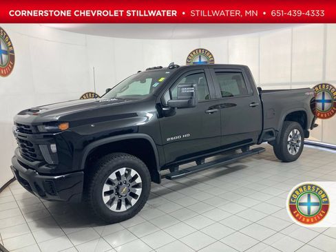 Used 2024 Chevrolet Silverado 2500 Custom w/ Custom Value Package AWD/4WD image 1