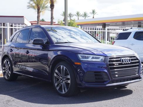 Used 2020 Audi SQ5 Premium Plus w/ Premium Plus Package AWD/4WD image 3