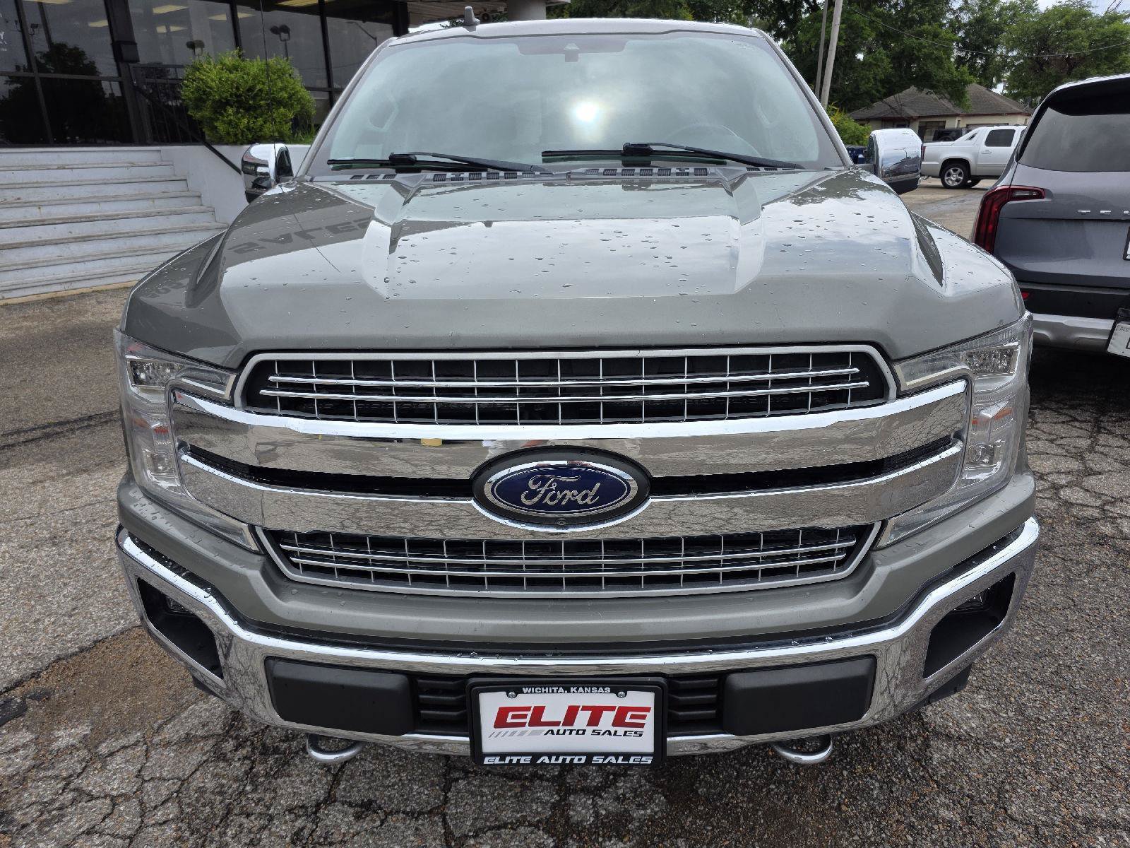Used 2019 Ford F150 Lariat w/ Equipment Group 502A Luxury AWD/4WD image 2