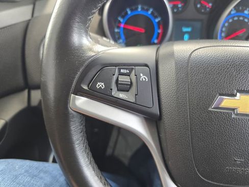 Used 2011 Chevrolet Cruze LT FWD image 18