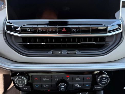 New 2026 Jeep Compass Limited AWD/4WD image 27