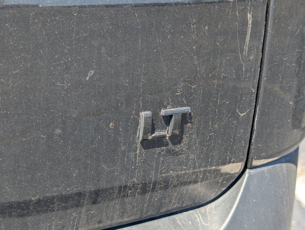 Used 2023 Chevrolet Traverse LT FWD image 14