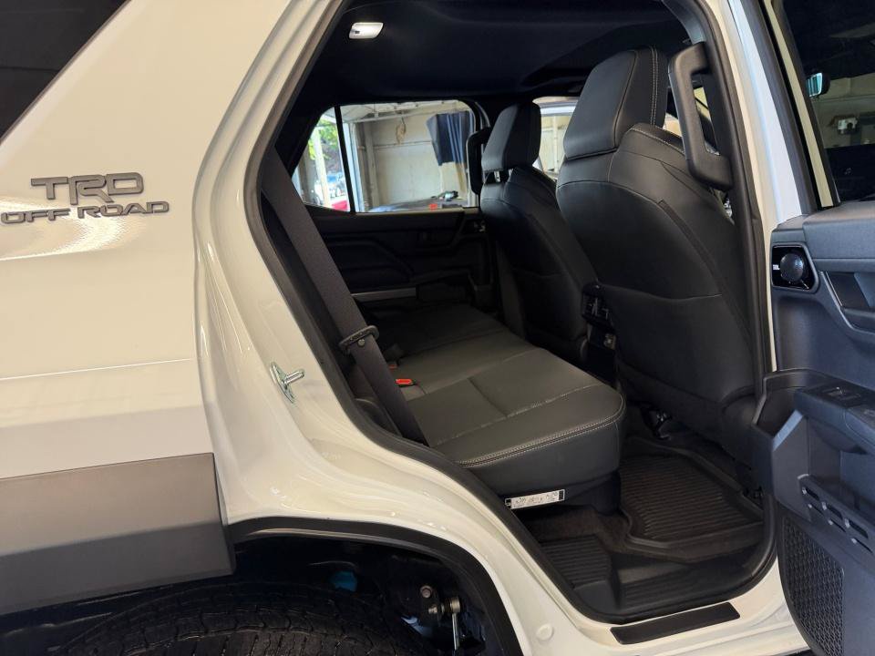 Certified 2026 Toyota 4Runner TRD Off-Road Premium w/ Tow Technology Package AWD/4WD image 33