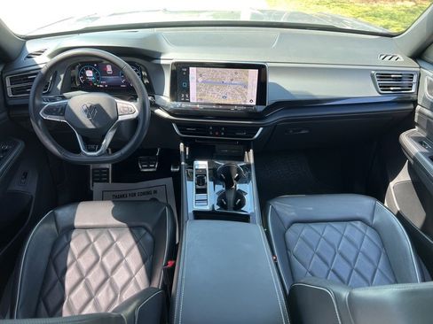 Used 2024 Volkswagen Atlas Cross Sport SEL Premium R-Line image 25