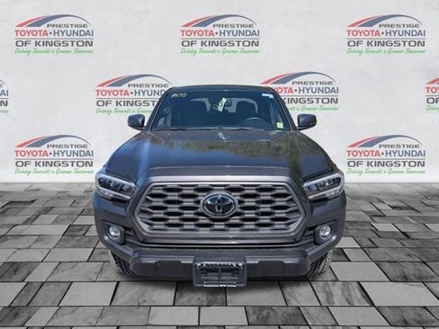 Certified 2023 Toyota Tacoma TRD Off-Road AWD/4WD image 9