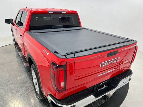 Used 2019 GMC Sierra 1500 SLT w/ SLT Premium Plus Package AWD/4WD image 29