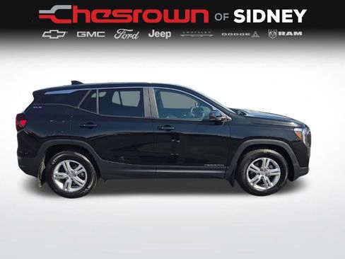 Used 2024 GMC Terrain SLE image 4