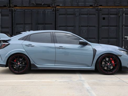 Used 2021 Honda Civic Type R image 18