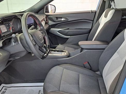 Used 2024 Chevrolet Trax RS w/ Driver Confidence Package image 18