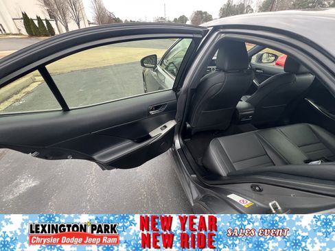 Used 2015 Lexus IS 350 AWD image 10