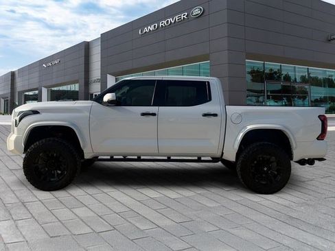Used 2024 Toyota Tundra Limited AWD/4WD image 2