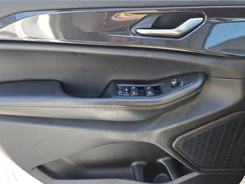 Used 2023 Jeep Grand Cherokee Laredo w/ Luxury Tech Group I AWD/4WD image 26