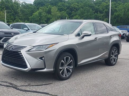 Used 2019 Lexus RX 450h AWD w/ Navigation Package image 3