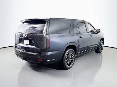 Used 2025 Cadillac Escalade ESV Sport Platinum AWD/4WD image 7