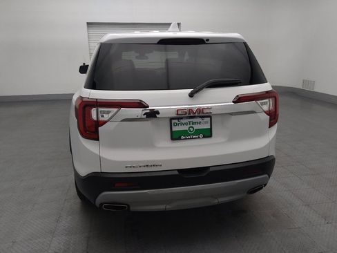 Used 2023 GMC Acadia SLE image 6