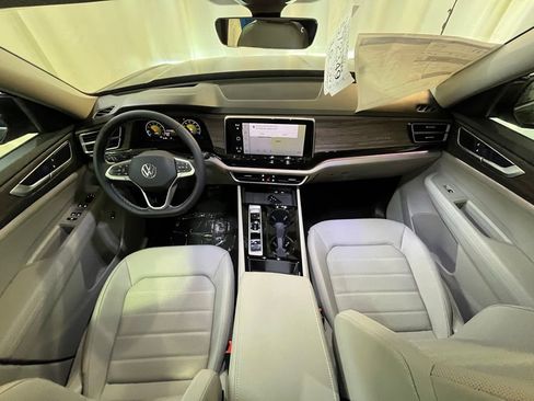 New 2026 Volkswagen Atlas SEL AWD/4WD image 13