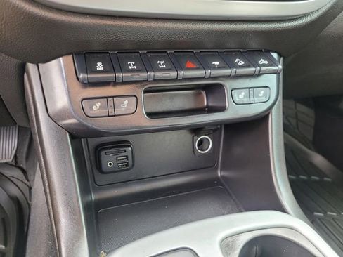 Used 2019 Chevrolet Colorado ZR2 image 24