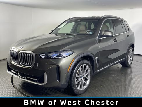 Used 2025 BMW X5 xDrive40i AWD/4WD image 1