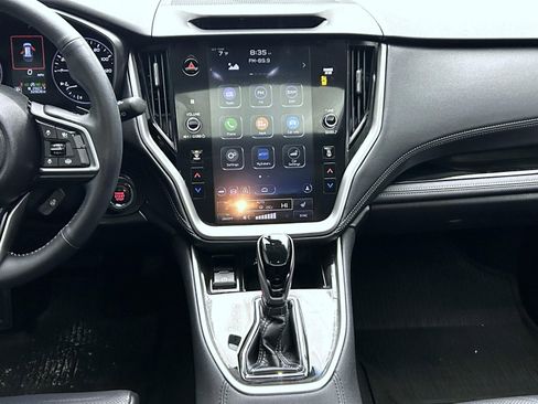 Used 2022 Subaru Outback Limited image 13