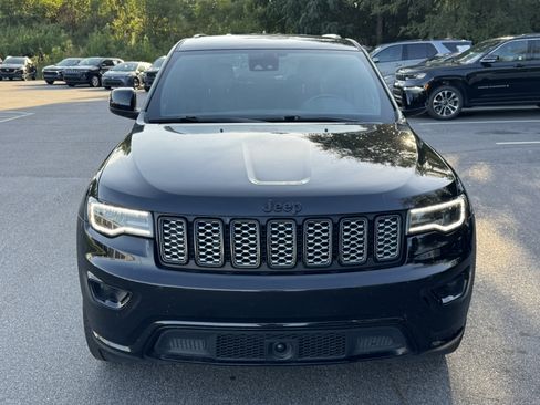 Used 2021 Jeep Grand Cherokee Laredo X AWD/4WD image 2