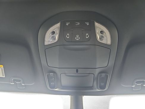 New 2026 Chrysler Pacifica Limited AWD/4WD image 36