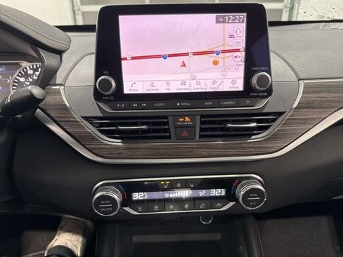 Used 2019 Nissan Altima 2.5 Platinum image 10