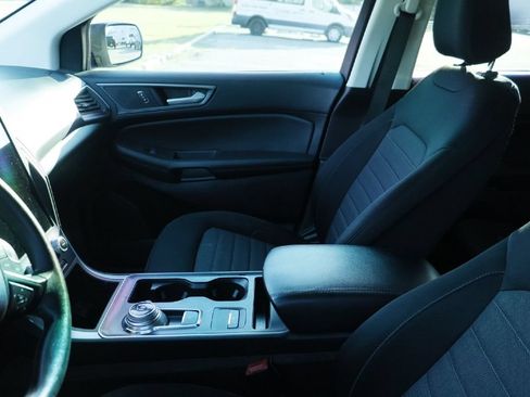 Used 2021 Ford Edge SE FWD image 8