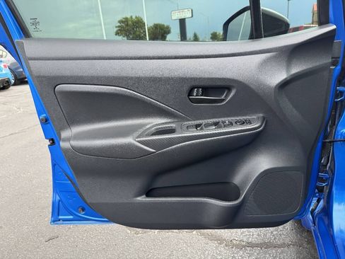 Used 2021 Nissan Versa S FWD image 15
