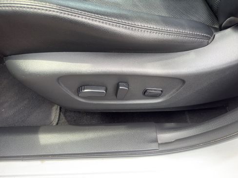 Used 2016 Nissan Rogue SL AWD/4WD image 15