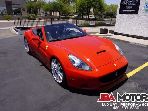 Used 2014 Ferrari California RWD image 92