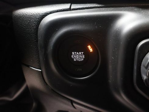 Used 2022 Jeep Wrangler Sport image 19