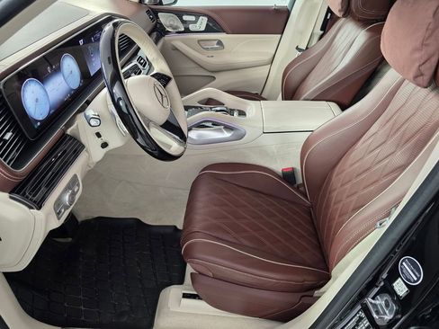 Certified 2025 Mercedes-Benz Maybach GLS 600 4MATIC image 9