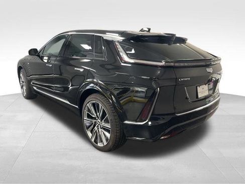 New 2026 Cadillac Lyriq Signature Luxury image 3