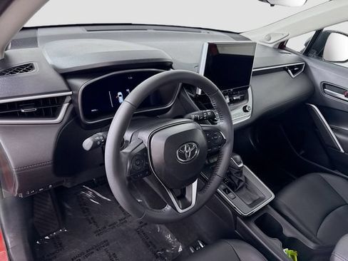 Certified 2026 Toyota Corolla Cross XLE w/ Convenience Package FWD image 10